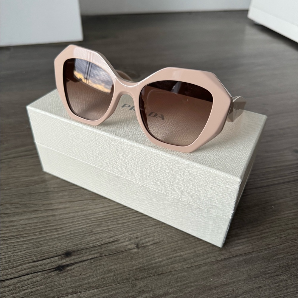 PRADA SUNGLASSES!